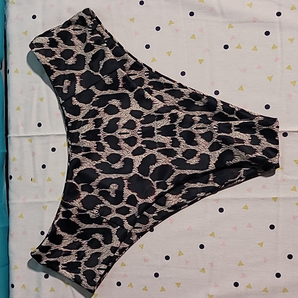 Women High Waisted Bikini bottom - Swimsuits
